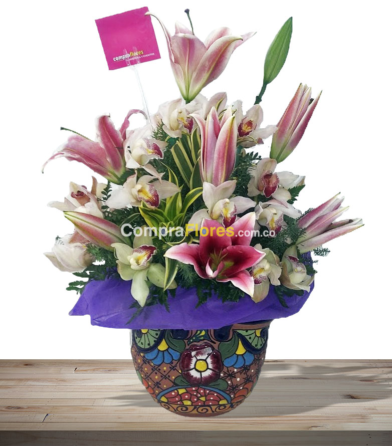 Lirios en Base mexicana, flores dia de la madre