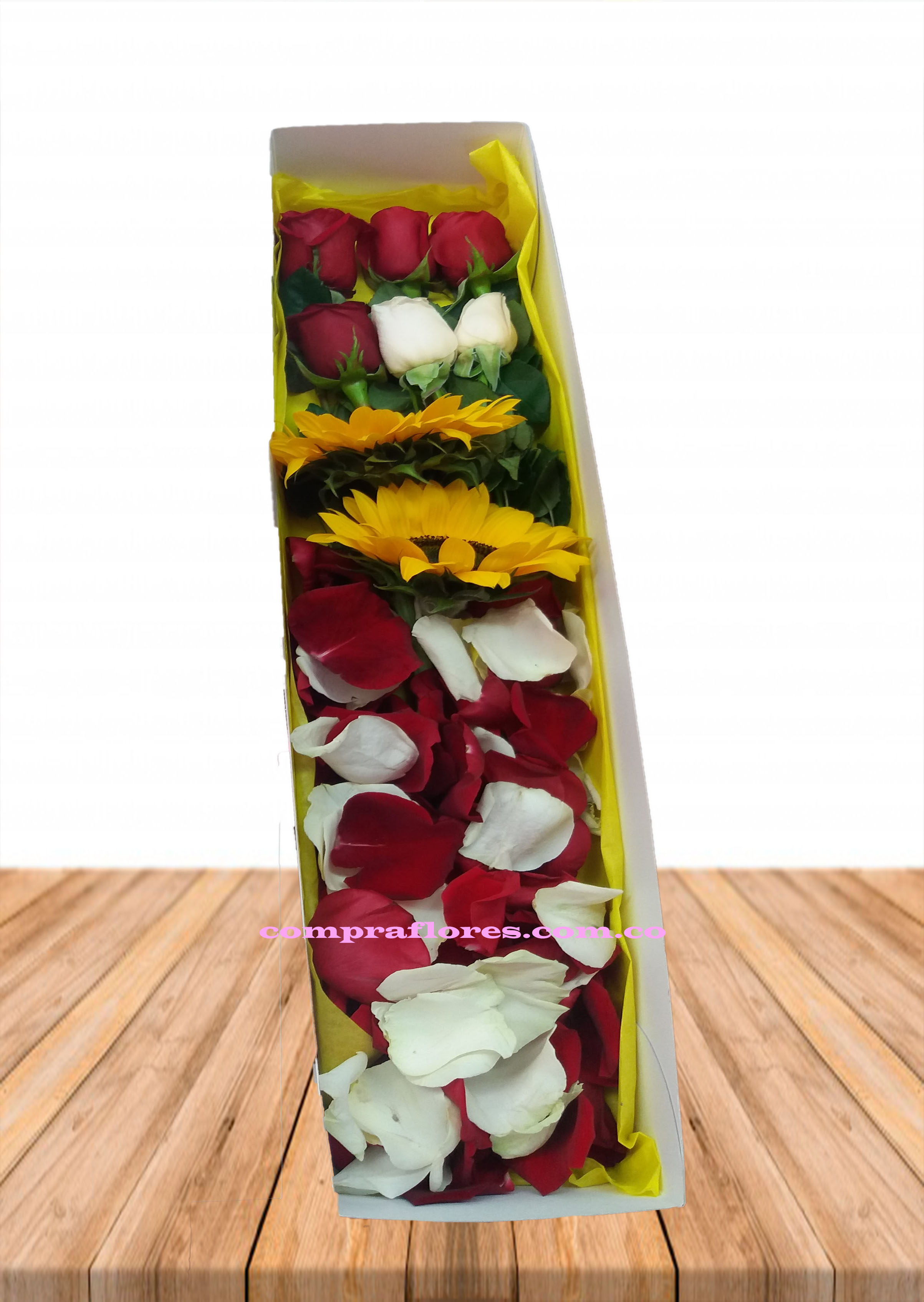 Girasoles y Rosas En Caja