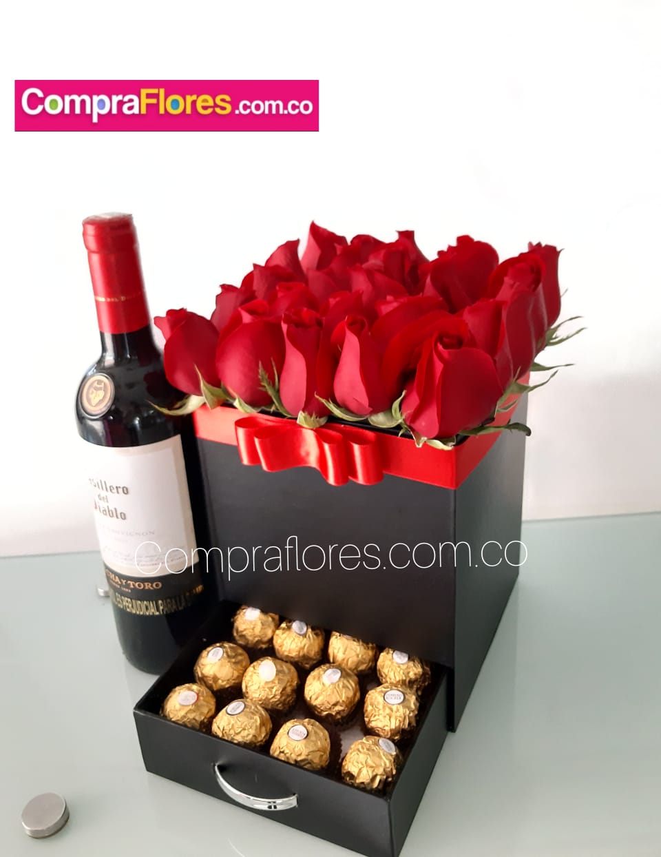Elegante Amor de rosas en CajÃ³n con Chocolates