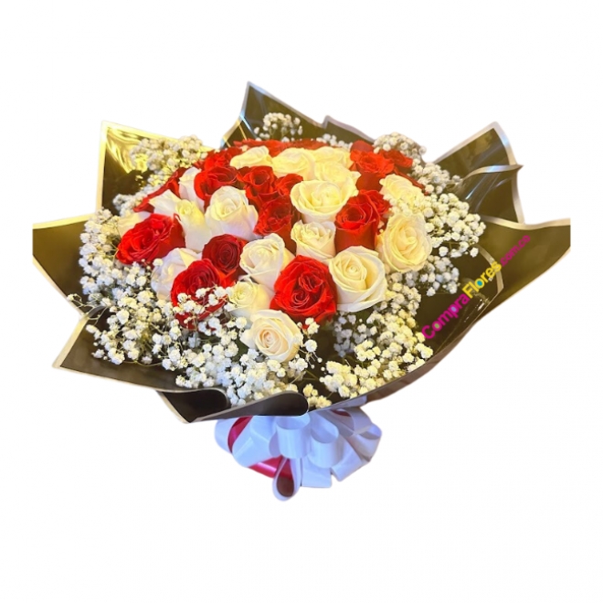 Bouquet de 50 rosas con perlita